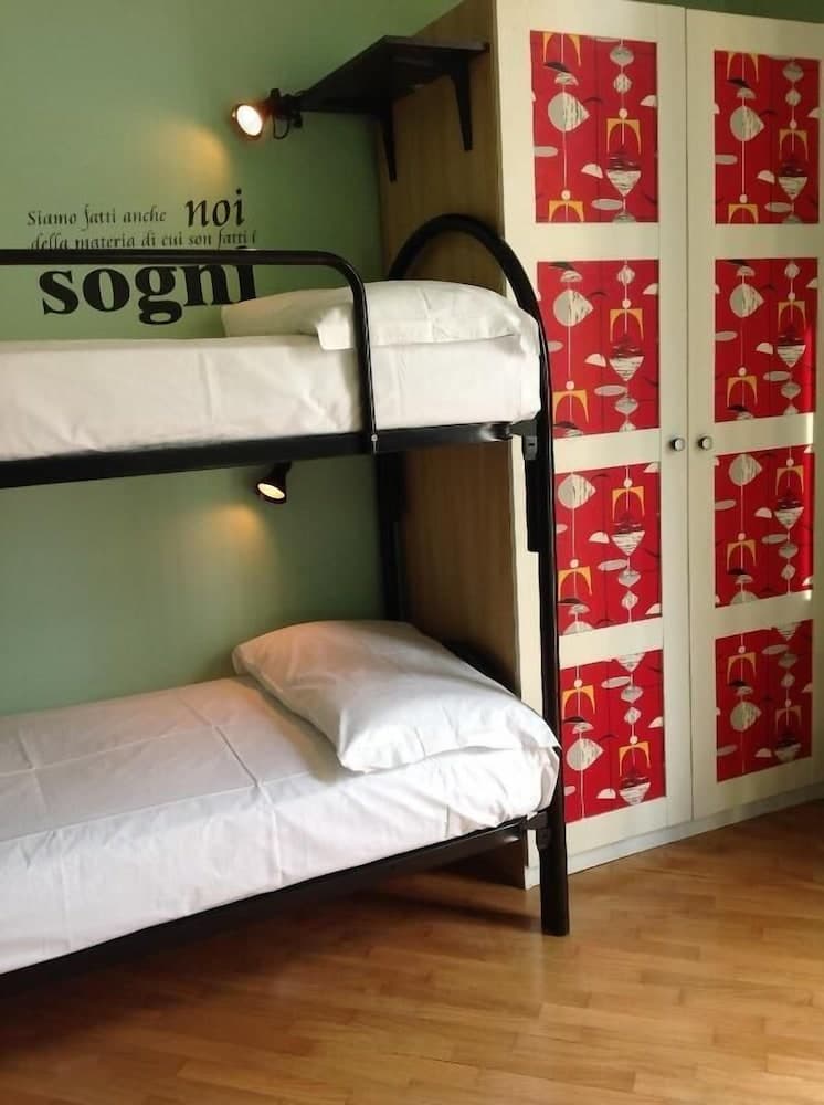 Hostel Lumiere
