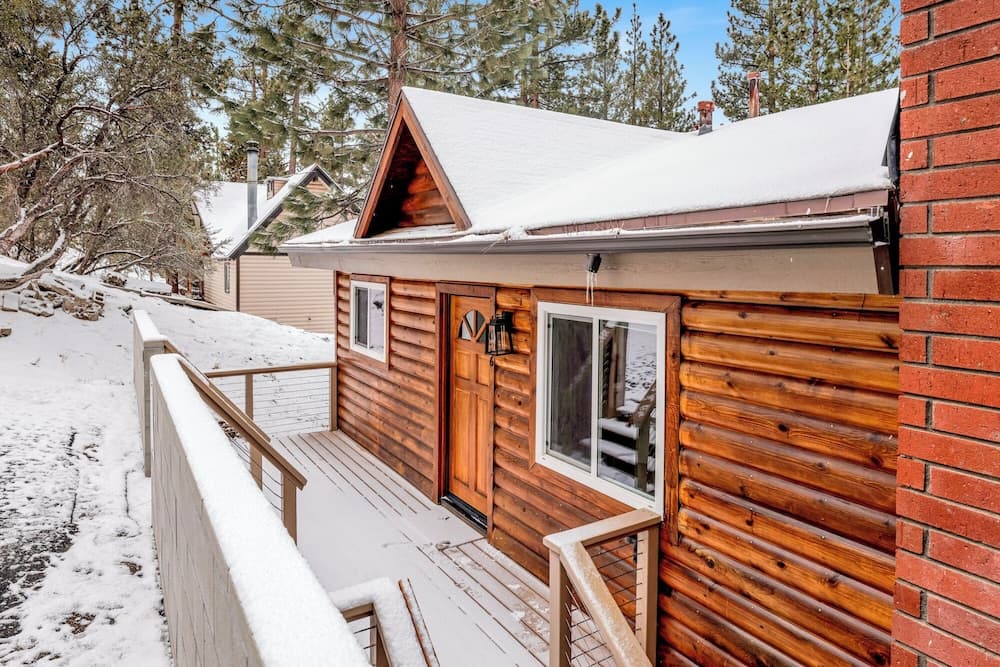 Sueños Azules- Fawnskin Retreat Cottage in Big Bear
