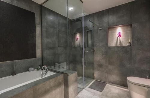 Elite LUX Holiday Homes - Elegant 2BR Suite in Business Bay Dubai