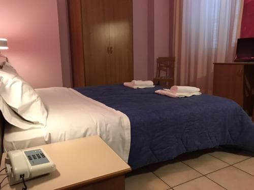 Hotel Pellegrino E Pace