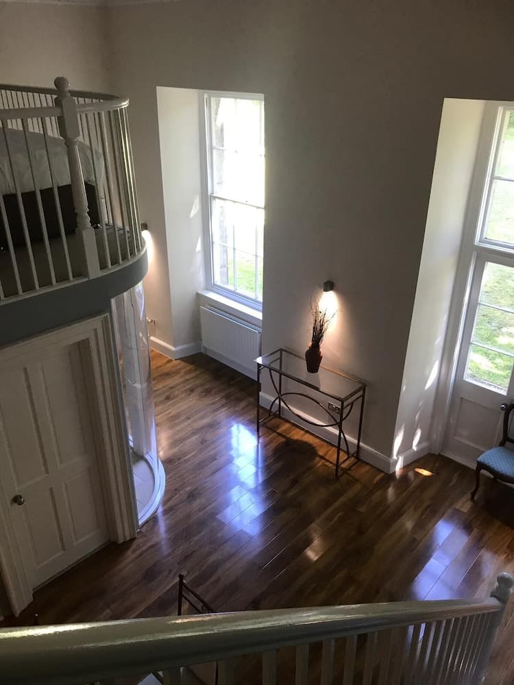 Ellison Hall