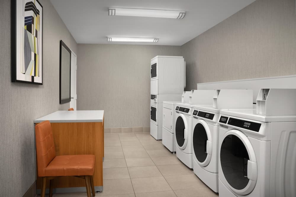 Hampton Inn & Suites Denver Tech Center
