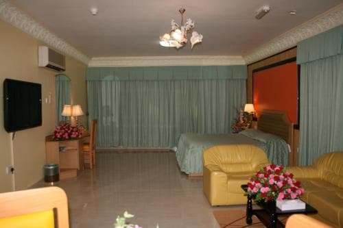 Bowshar International Hotel