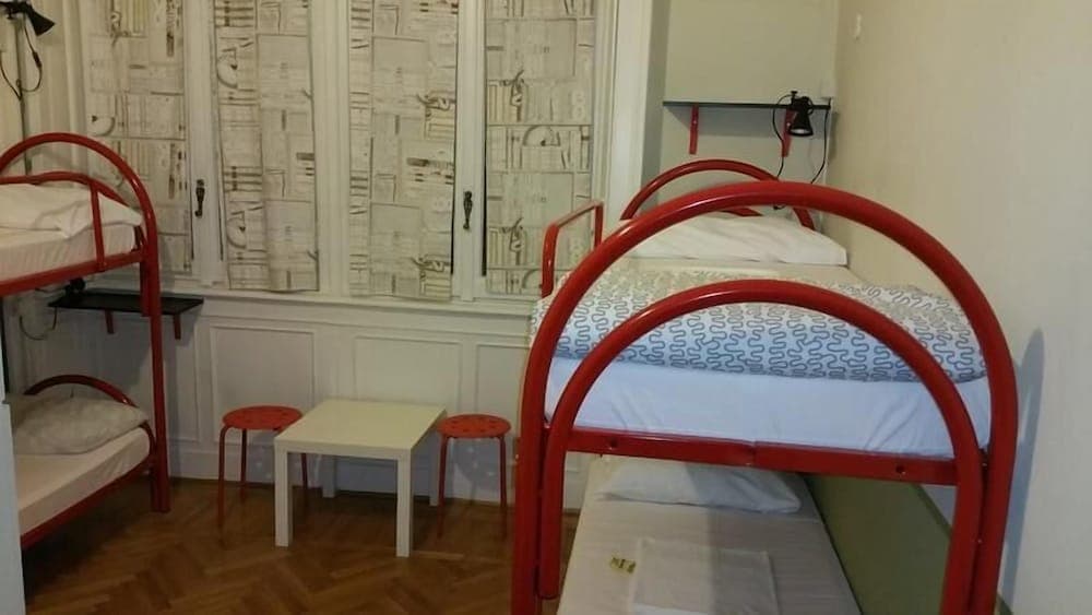 Hostel Lumiere