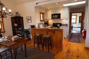 The Inn at Mitchell House