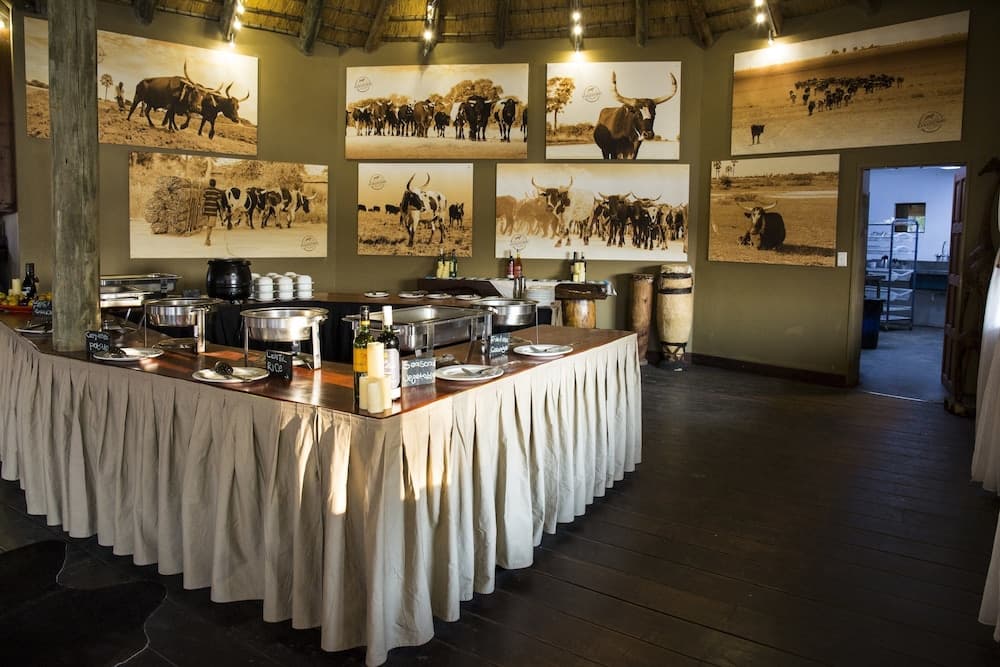 Hakusembe River Lodge