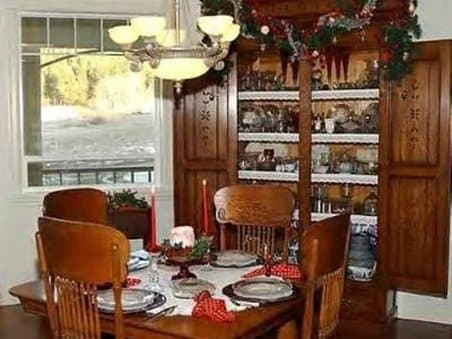 Aspen Meadows Bed & Breakfast