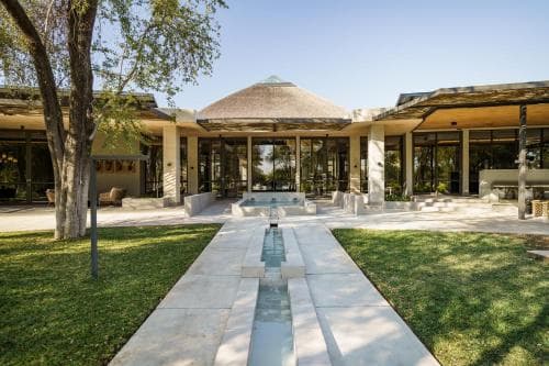 Mokuti Etosha