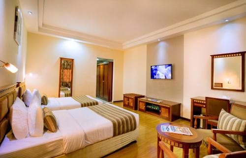 Hamdan Plaza Hotel