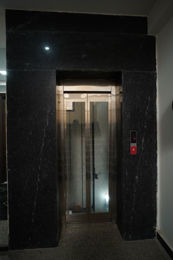 Hotel Silver Crown