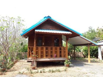 Romphosri Resort