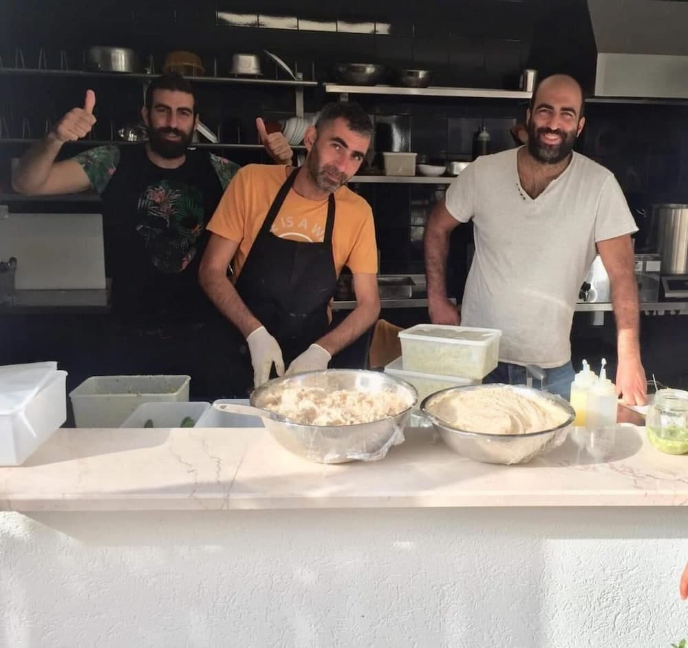 Al Yakhour Hostel