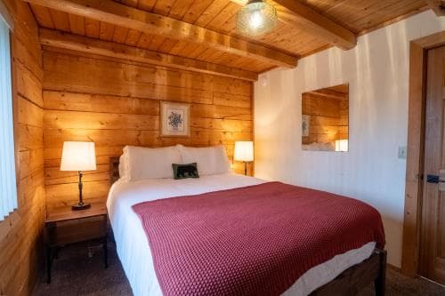 Hatcher Pass Bed & Breakfast
