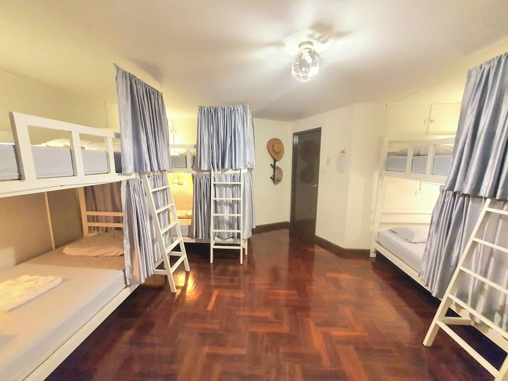 The Hostel 16