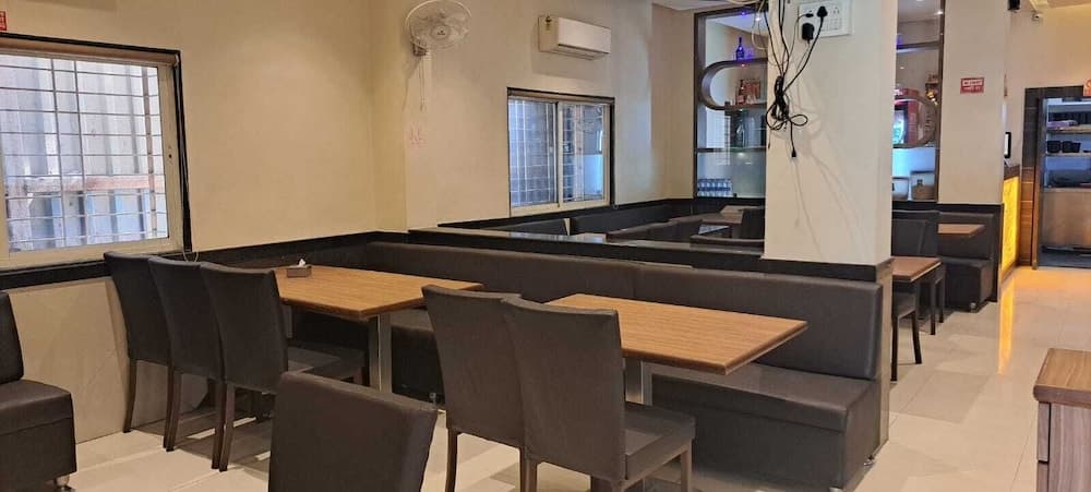 Hotel Trimurti Executive