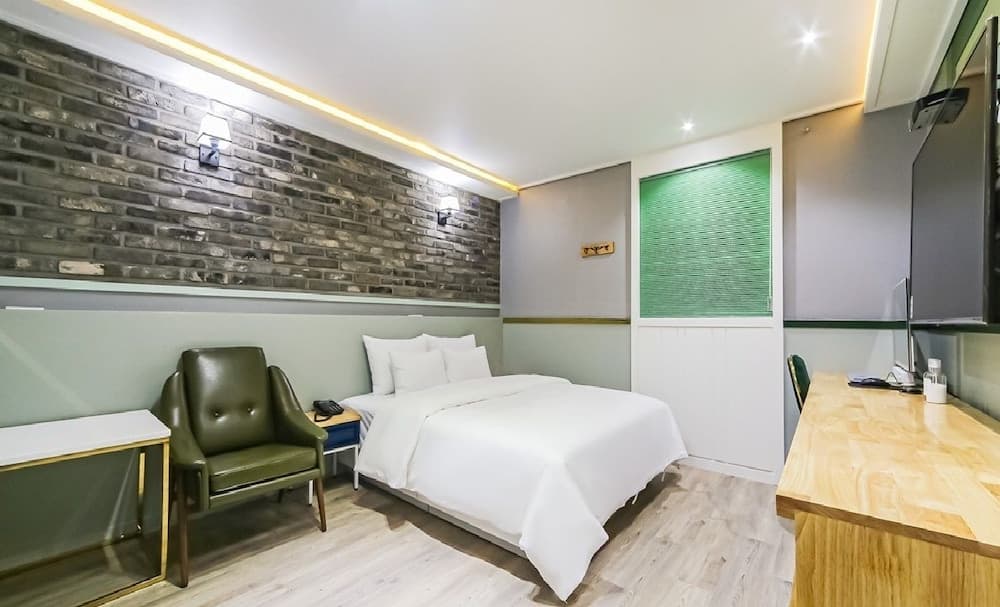 La Luce Hotel