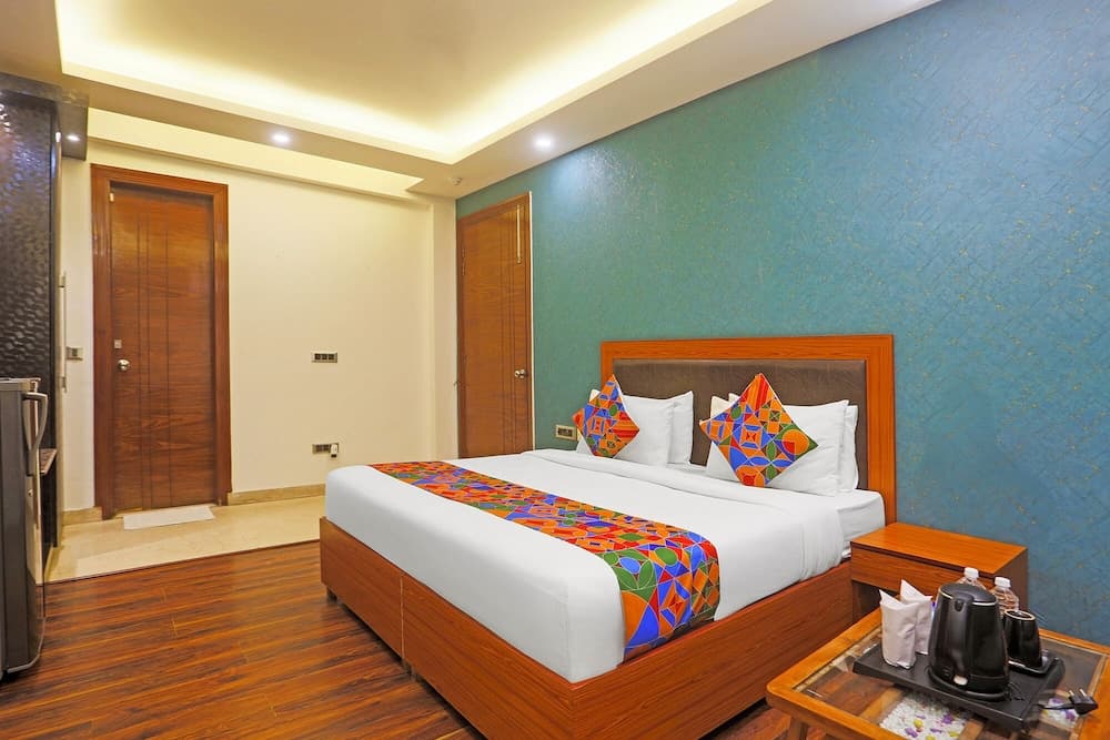 Fabhotel Star Inn
