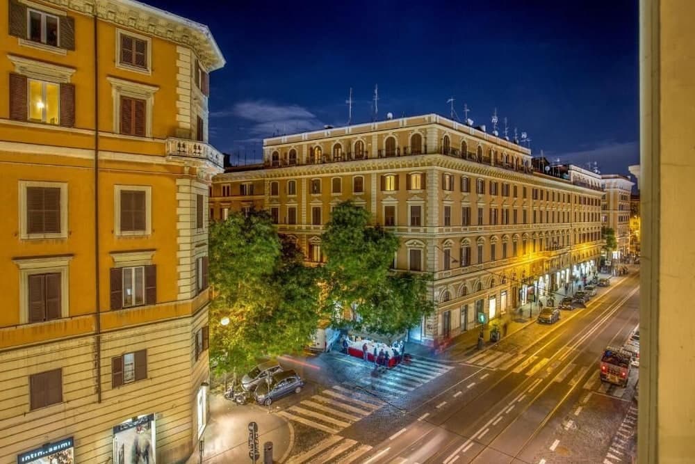Amalia Suites