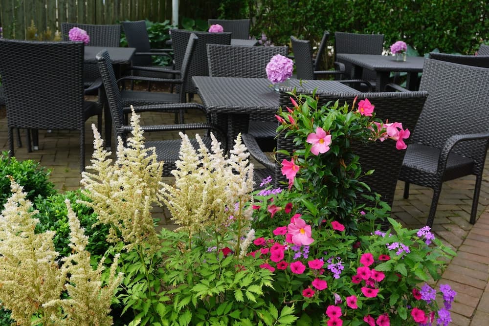 Brass Lantern Inn
