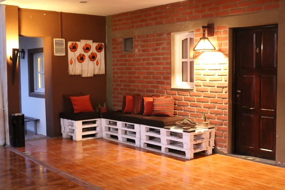 Hotel Pachá
