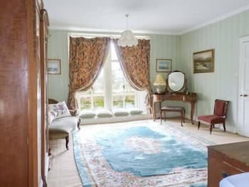 Rosemount House
