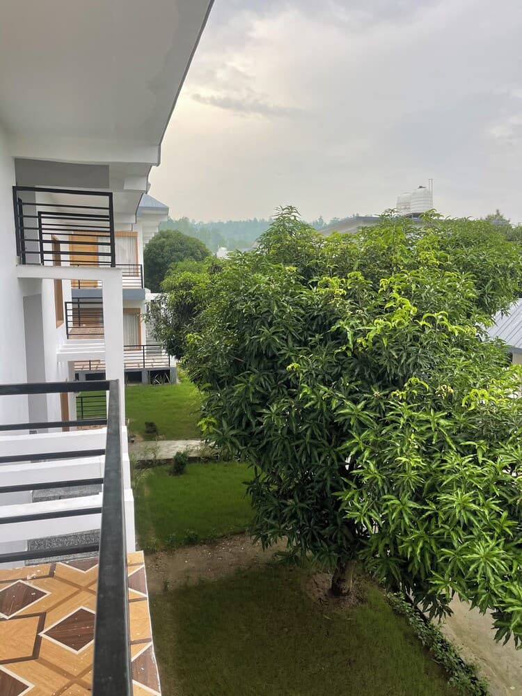 THE WHITE OAK CORBETT SPA & RESORT