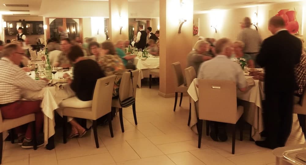 Tropis Hotel