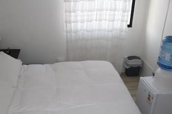 Amanda Hostel