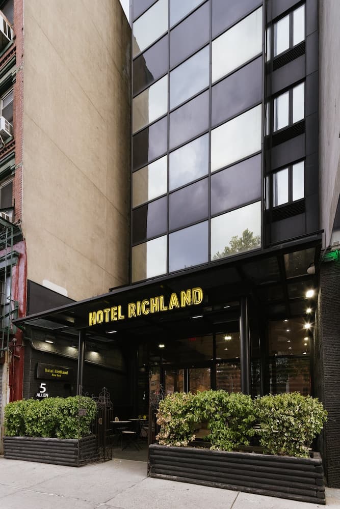 Howard Johnson Manhattan Soho