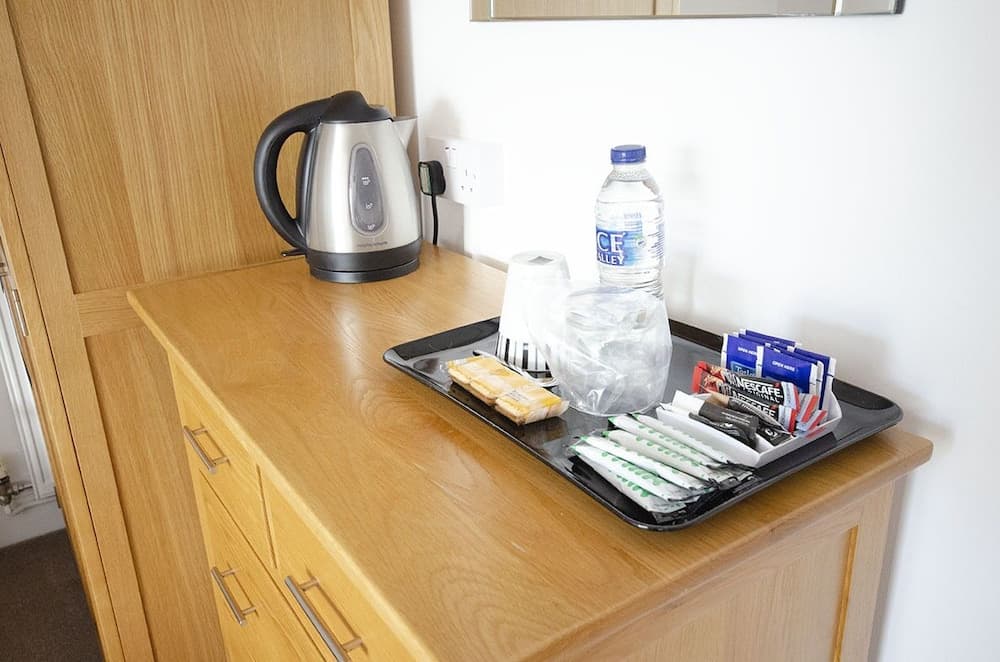 Headlands - Room Only Accommodation