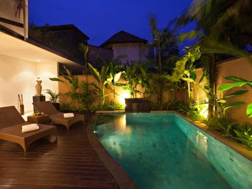 Bunga One Seminyak