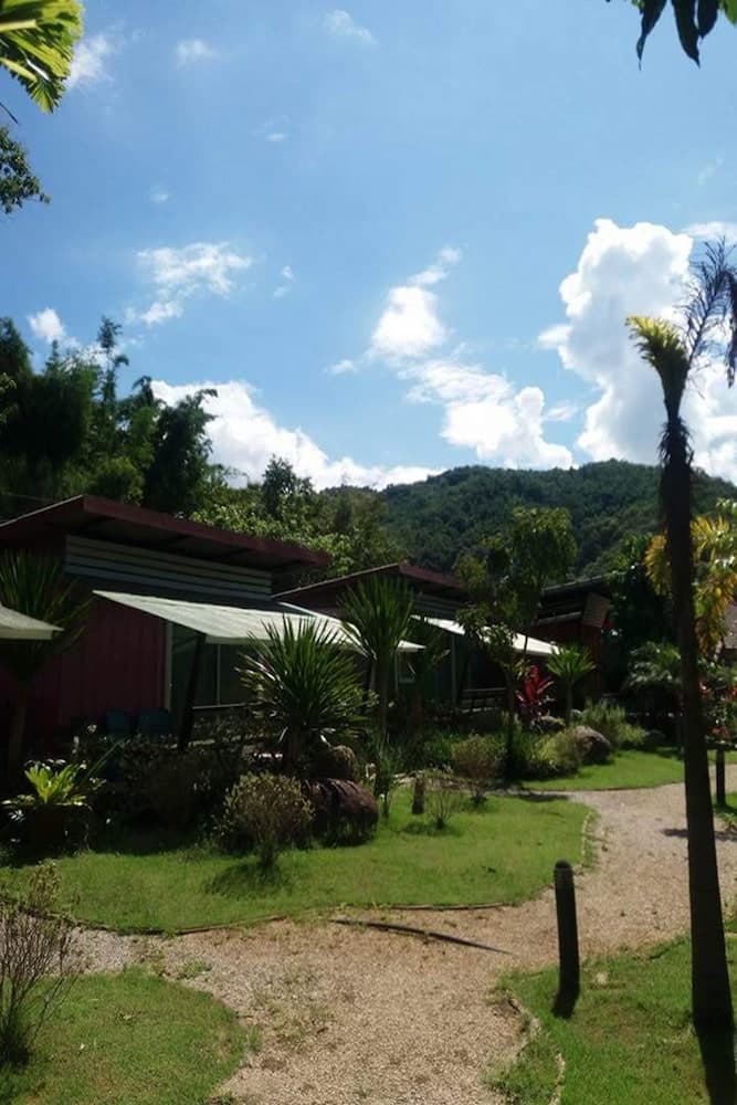 Mine Boxes Resort