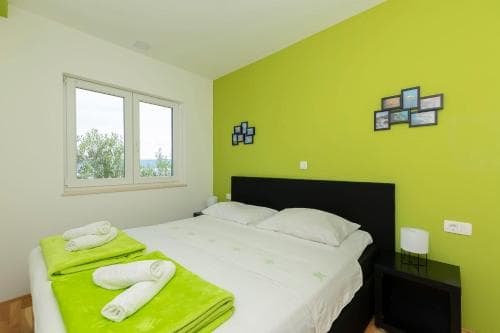 Apartments Djani