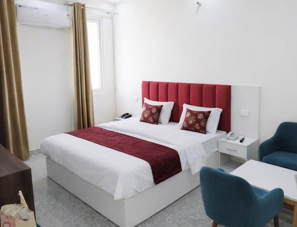 Hotel Bindram Palace