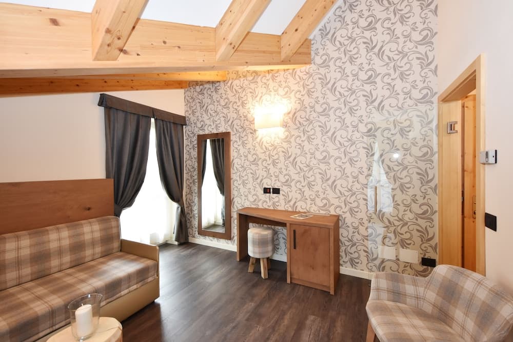 X Alp Hotel