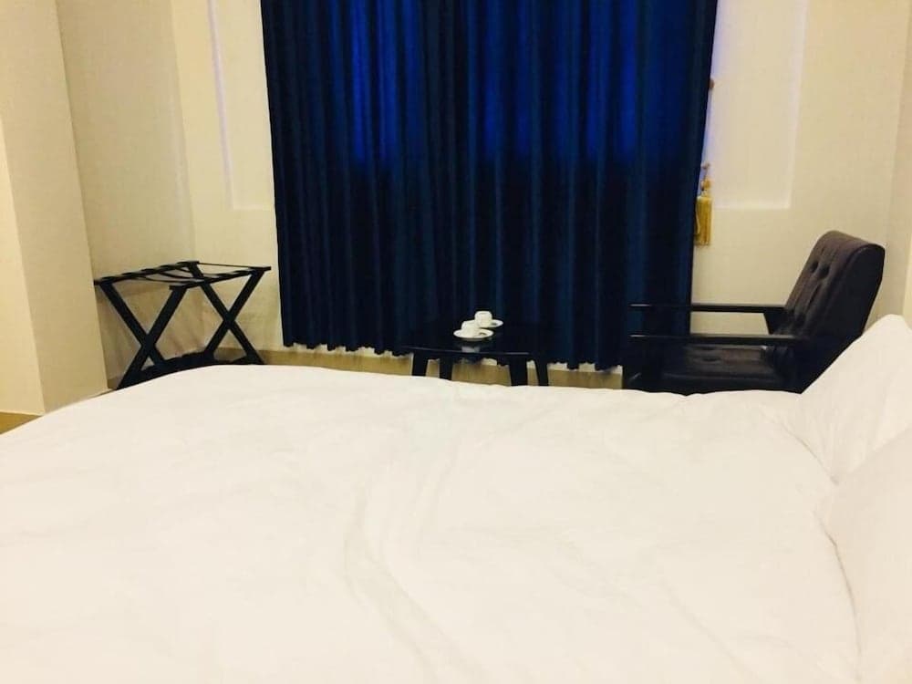 Hotel Pure
