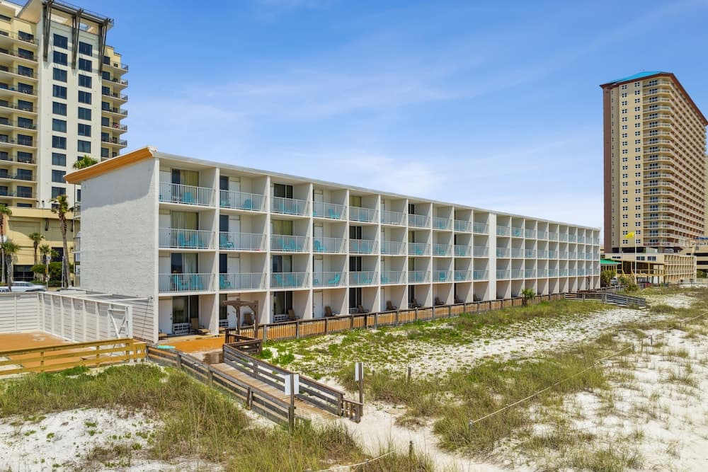 The Reef At Seahaven Beach Resorts