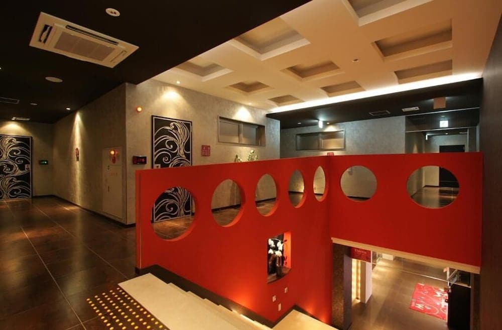 Hotel W