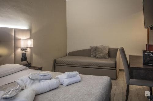 Hotel Diplomatic