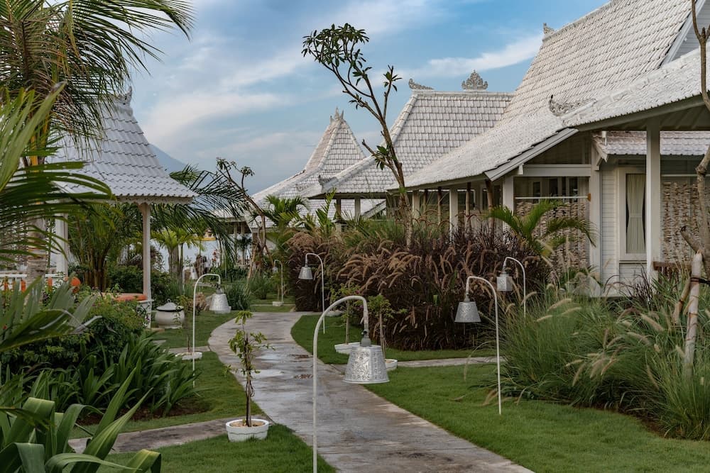 Paus Putih Hotel