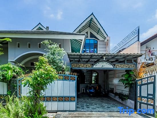 Vj Sweethome Syariah Near GOR Turida
