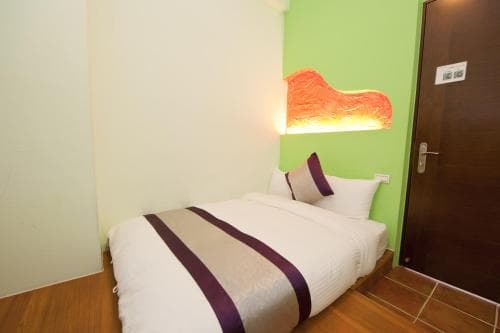 Hana B & B
