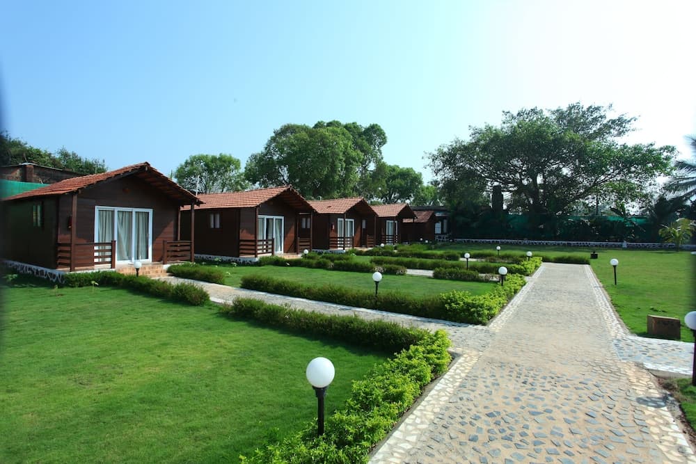Lazy Bee Cottages Goa