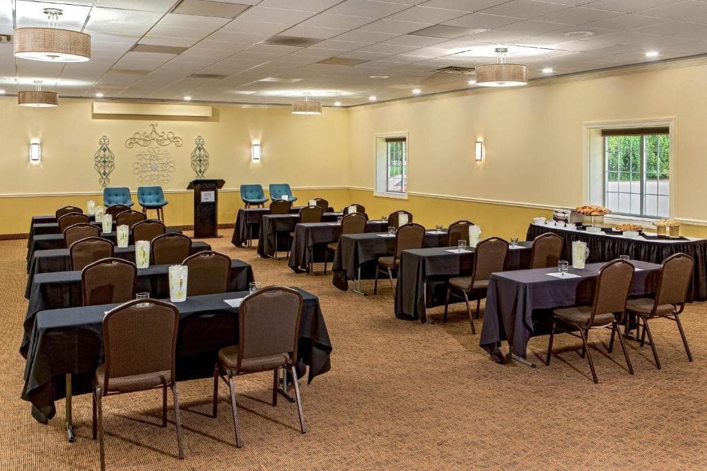 Four Points by Sheraton Kalamazoo