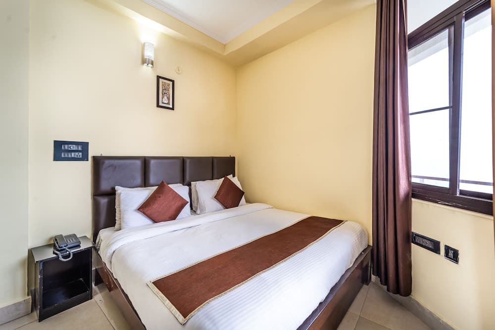 Flutter Hotels & Resort