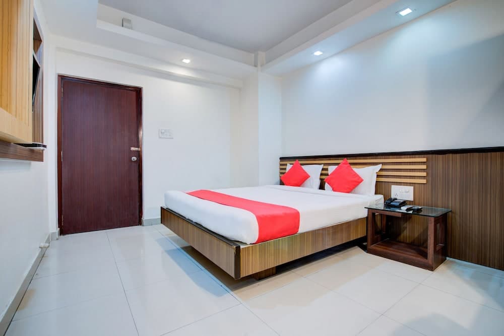 OYO 7239 Hotel Aditya
