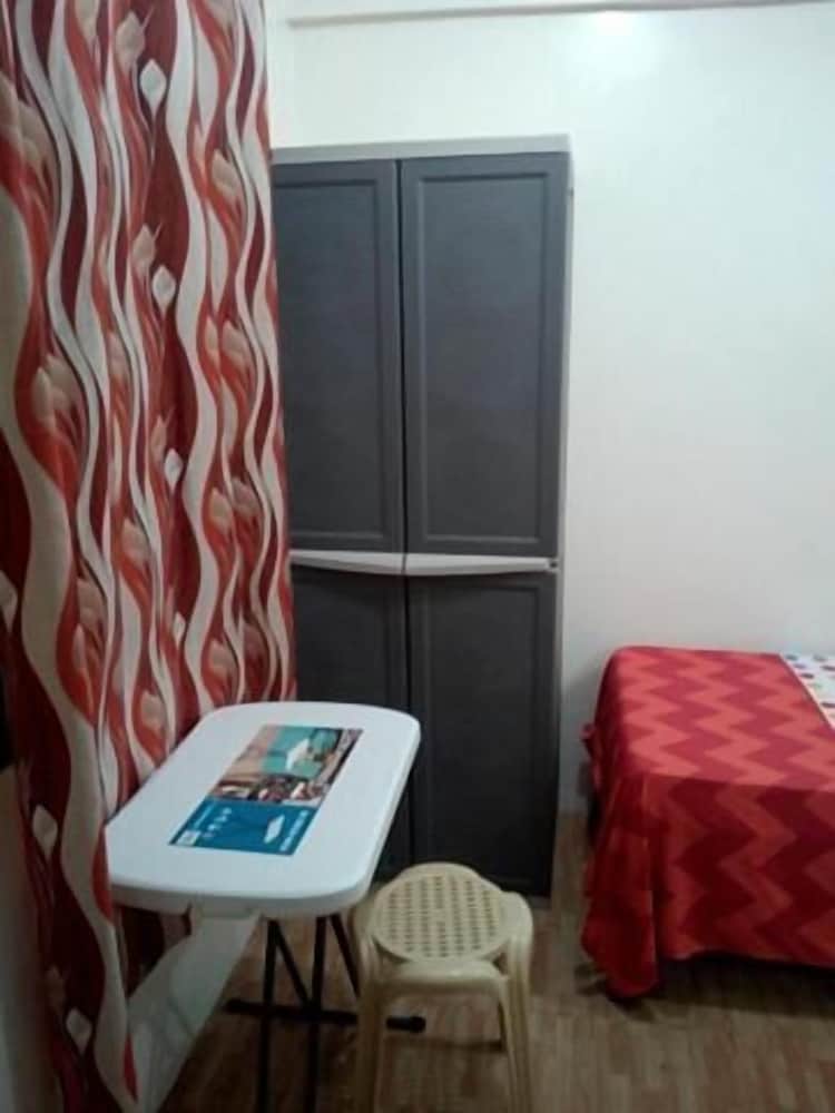 Budget Studio Unit in Makati