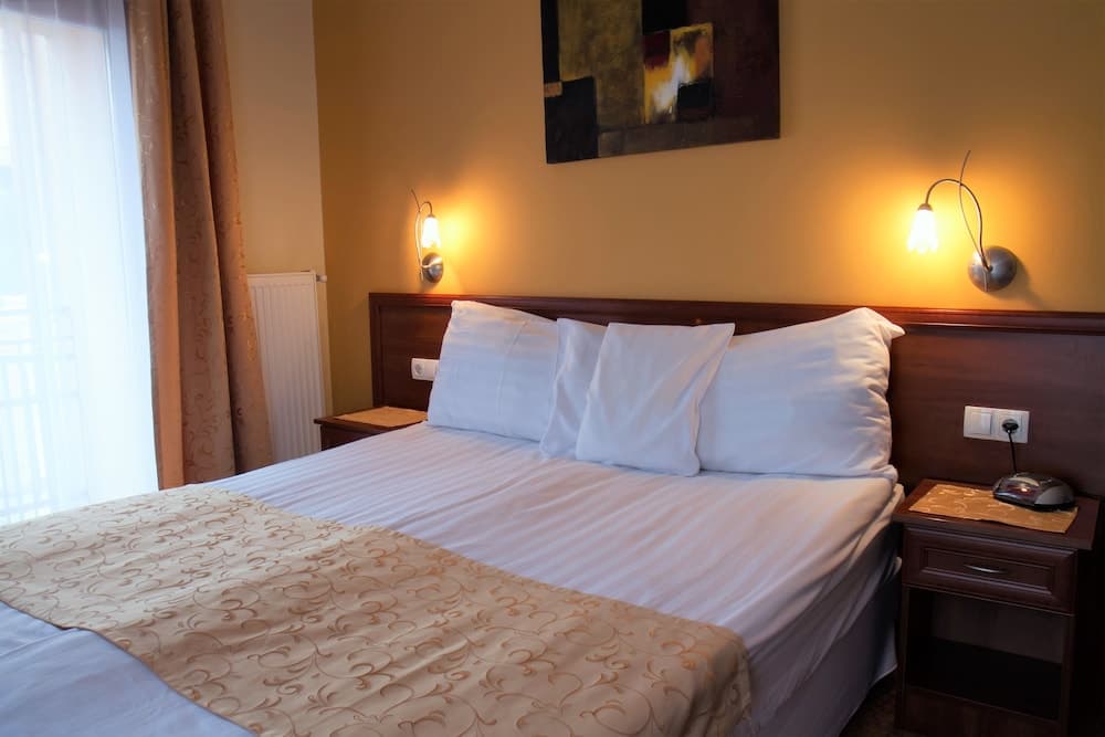 Viktória Hotel