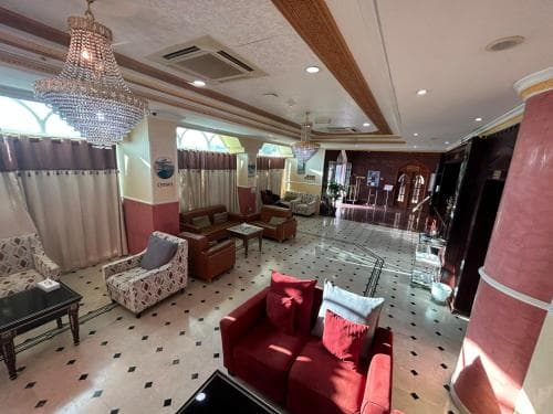 Safari Hotel