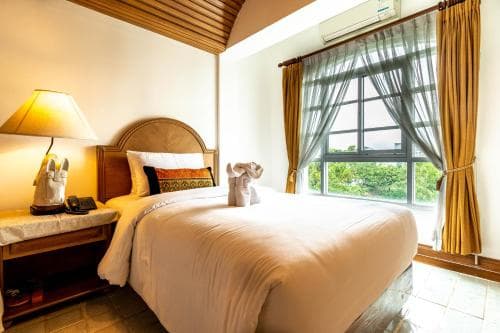 Palm Spring Lodge City Resort